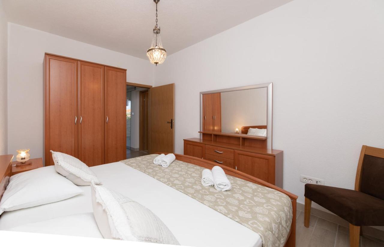 Apartments Ella スペタル エクステリア 写真