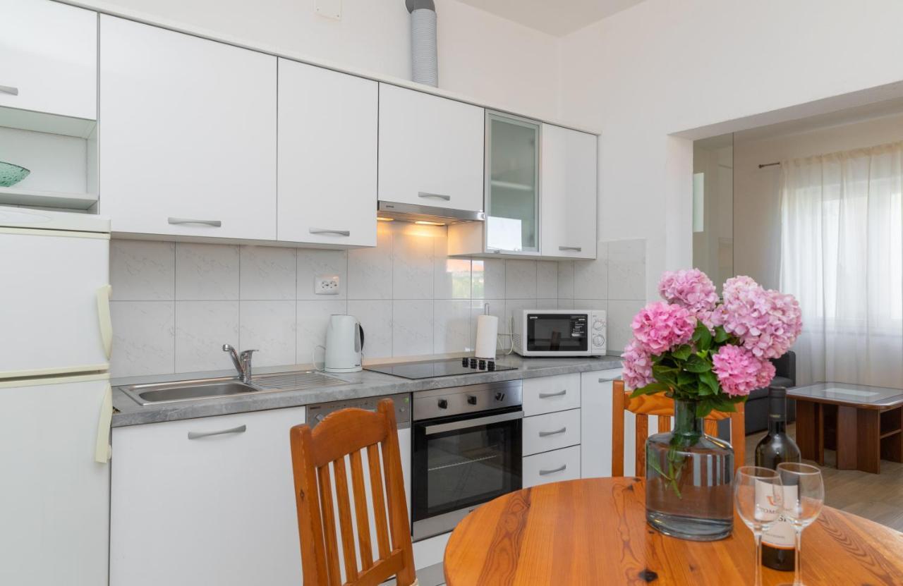 Apartments Ella スペタル エクステリア 写真